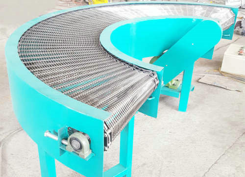 不銹鋼網(wǎng)帶轉(zhuǎn)彎機 180度角轉(zhuǎn)彎設(shè)備